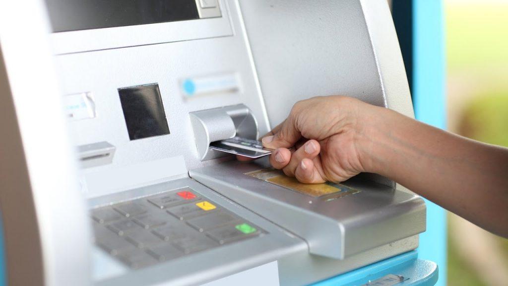 По вашей банковской карте в Таиланде можно получить баты