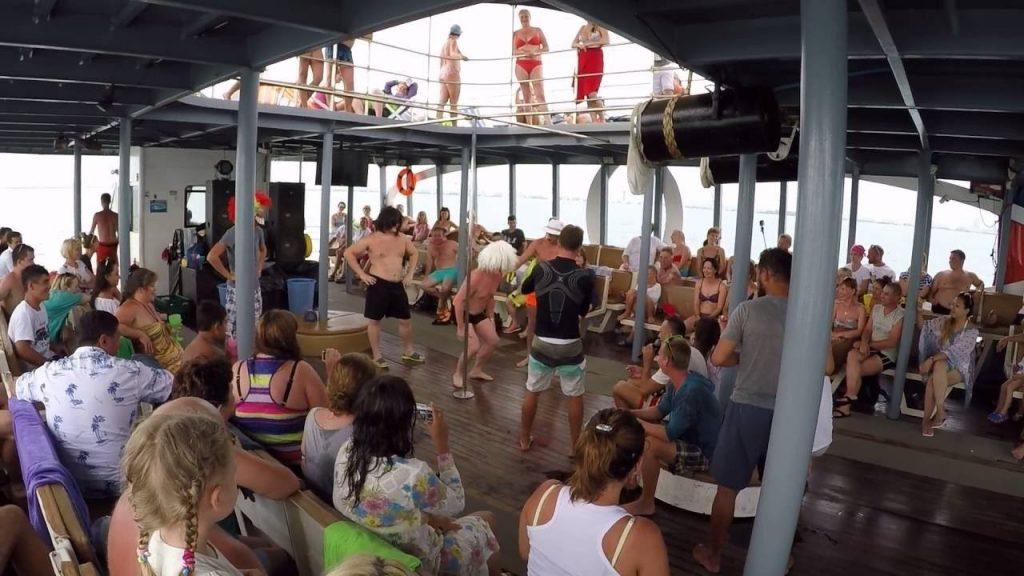 Скучать на катамаране Дольче Вита не придется