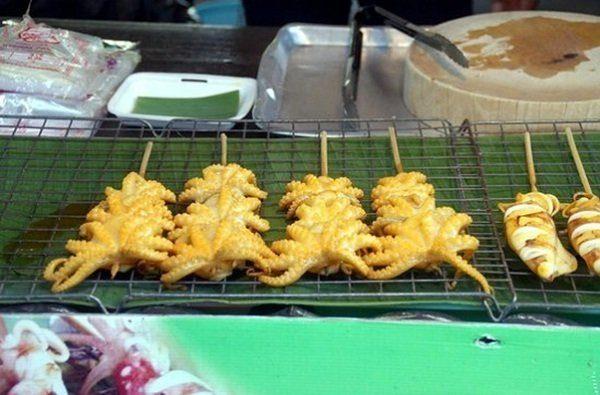 Дары моря на Ratanakorn Market